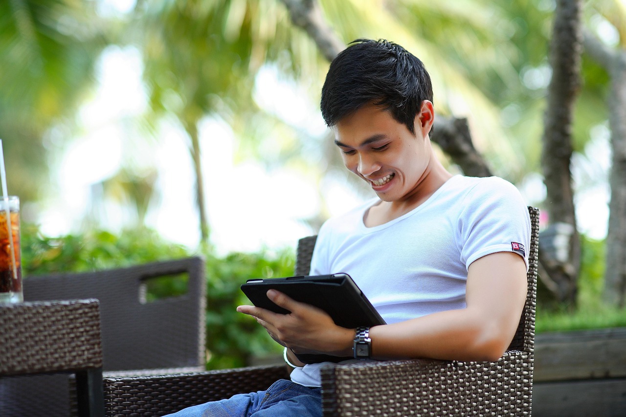 Beyond Pixels: Laptops Redefining Mobile Productivity 1 g400144a7efe5604716840d174d4f9570fee0cd45e8f1de17dfd84bdb4beb99b0878e8327e2ced31ecc76fdcd94faf533bae0f0d5a15ceeb99ab5eaa48062269a 1280
