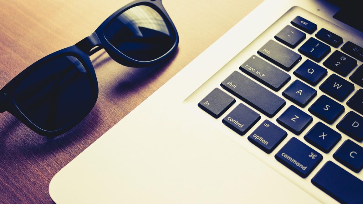 DSLR: Unlock Silent Filmmakings Potential 2 g0076c836bf294514b24ddbbc3d9e77c5673f0741ccc96de8364093f18f08dcea6c6ceb8591bb93d8d4b4f74fa32a1abece974dd4cd196faa1556d13a2f2f491e 1280