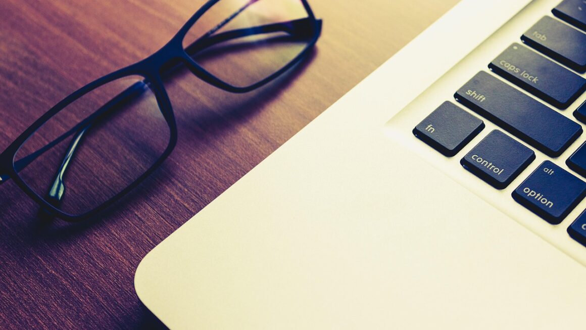 Beyond Stethoscopes: The Future Of Personalized Medical Gadgets 2 g75ed26f501909a68fa5ebd66a23ae3bf0e4cc0414db8ae6f4fa16cf21def19509dd09c1674696ec3febc06fc07c4d20a35db3c3ab0d99cea8f44dd8db01beb80 1280