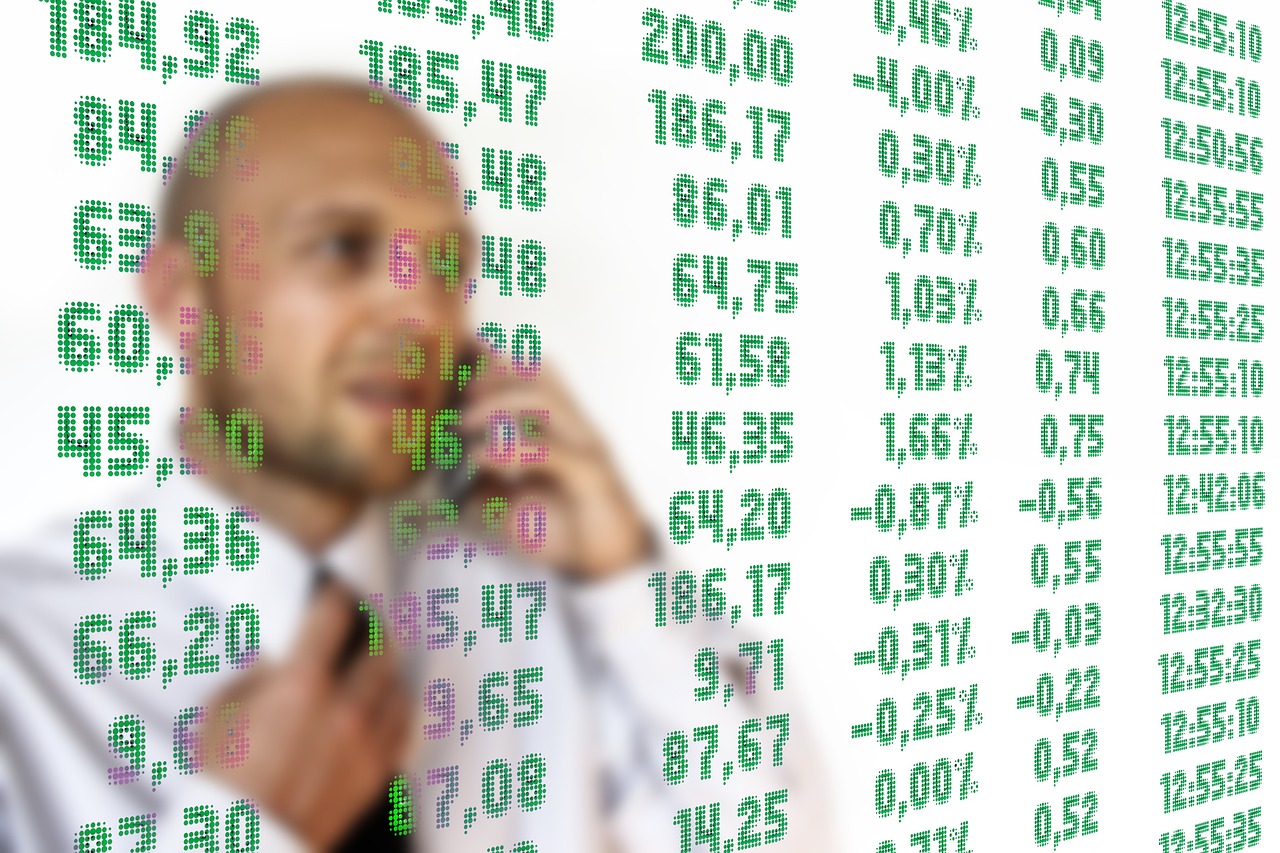 AR Glasses: Vision Correction Beyond 20/20 1 g786b81f16d6ce459896088cfcf985293b777bd4610576ea5da565d290e8197a5f18648c4e900d5347ba9cfe1670fb264a33e2a5b07b92a5561060af9a93d4622 1280