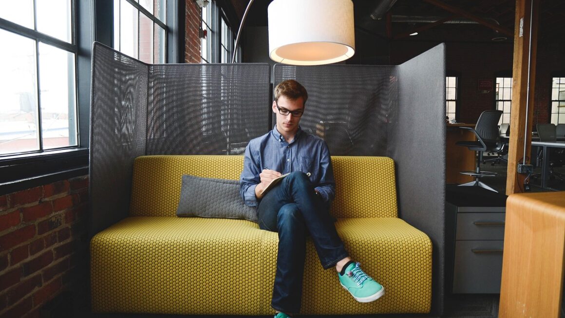 Ghost Kitchens: The Future Powered By Food Delivery? 2 g62b7f6aa83153f406738ea7aae0aaf4c11d8c7360b4096fab1db39b51a65ff5b90448efb9ef7f3901d2c1c01e0cbdca95604c594b14268a9013b0def49888245 1280